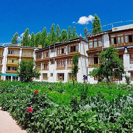 Oriental Hotel Leh Esterno foto